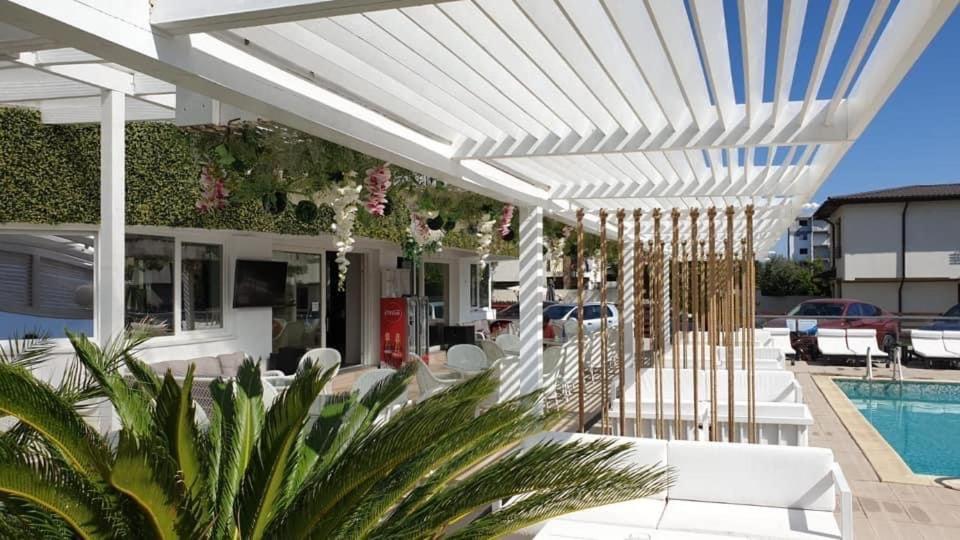 Ayan-Ayaz Luxury Apartment Năvodari Екстериор снимка